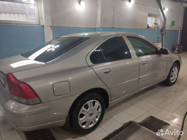 Volvo S60 2.4 МТ, 2002, 260 000 км