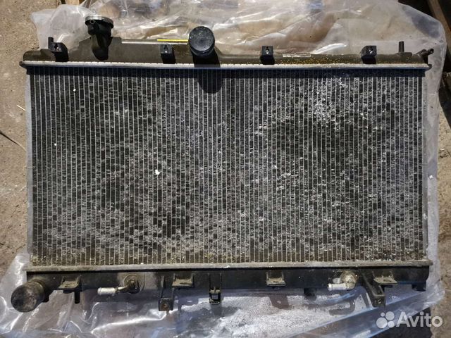 Радиатор охлаждения двигателя Subaru Impreza WRX