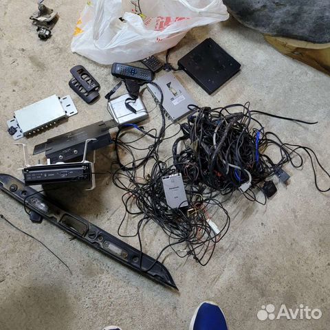 Телевизор экран с блоками на волво s80 2008г