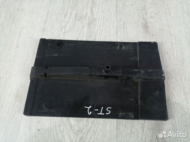 Корпус площадка крепления аккумулятора акб Renault