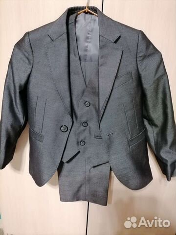 Костюм тройка