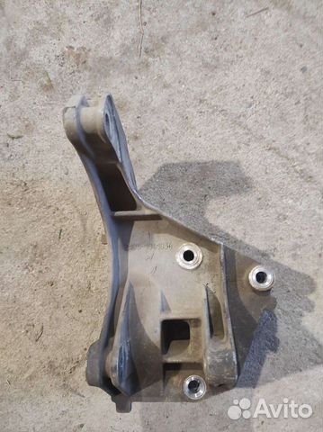 Кронштейн генератора Granta