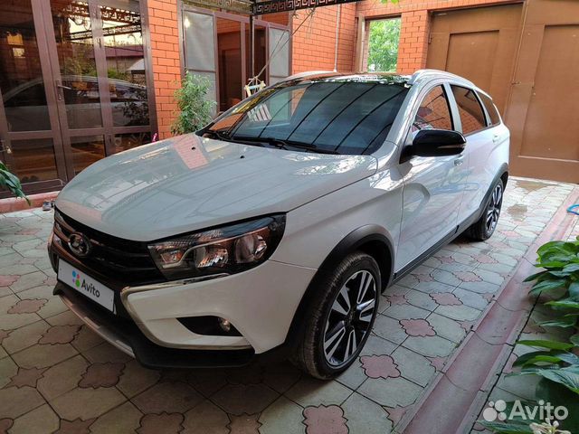 LADA Vesta Cross 1.6 CVT, 2020, 27 000 км