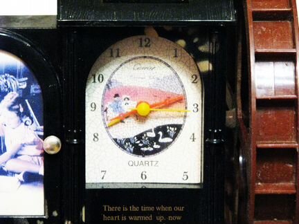 Лампа настольная с часами