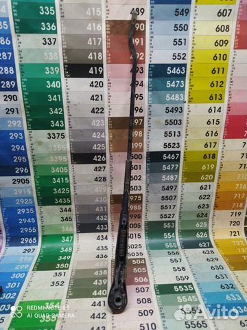 Поводок стеклоочистителя правый Renault Clio 2