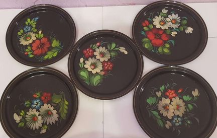 Тарелки металлические с росписью, СССР