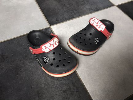 Crocs 11