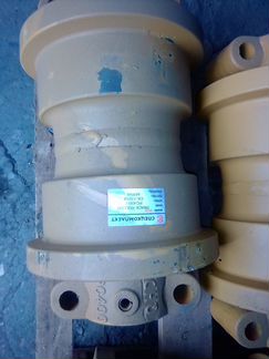 Каток опорный для PC400-7