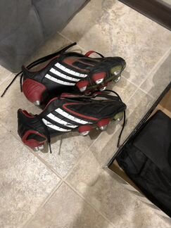 Футбольные бутсы Adidas Predator