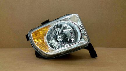 Фара передняя Honda Element 2003-2008