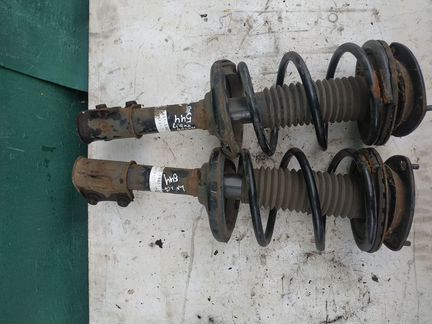 Стойки передние Suzuki Liana 2001-2004 г.в