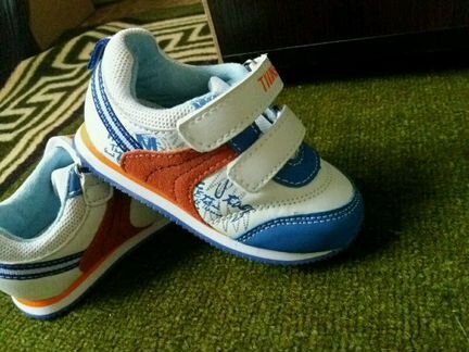 Кроссовки детские