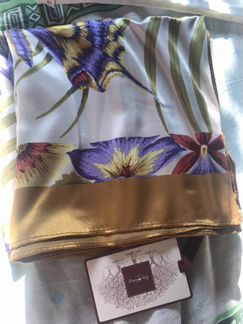 Новый шелковый шарфик с бабочками