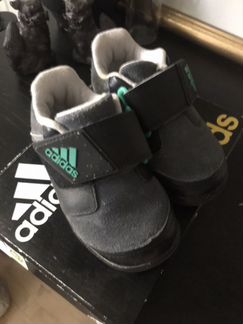 Детские кроссовки adidas