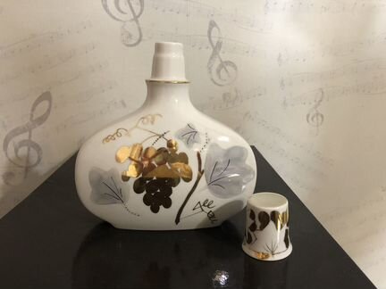 Фарфоровый штоф лфз Виноград