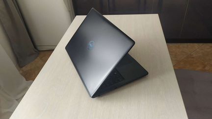 Игровой нутбук Dell G3 15