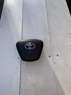 Подушка в Руль Тойота Avensis Авенсис 2009