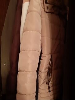 Куртка зима, теплая с красивым золотисто бежевым ц