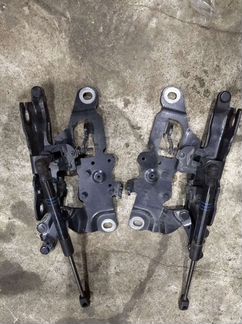Петли капота F10 F02