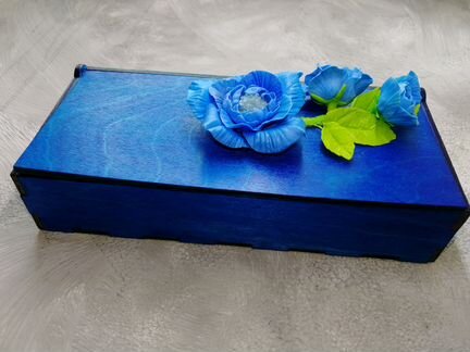 Купюрница с друзой кварца и цветами