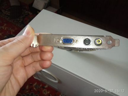 Видеокарта AGP с VGA и TV-out