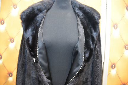 Норковая шуба цвета черный бриллиант 48-50рр