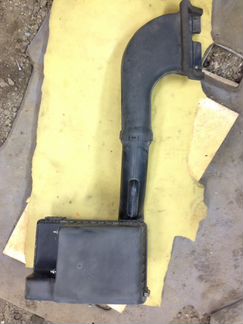 Корпус воздушного фильтра Mitsubishi Pajero 4