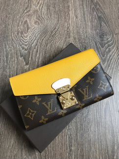 Кошелек Louis Vuitton Pallas жёлтый