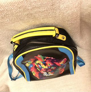 Красивый модный рюкзак новый