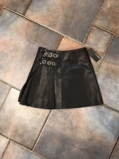 Чёрная кожаная юбка