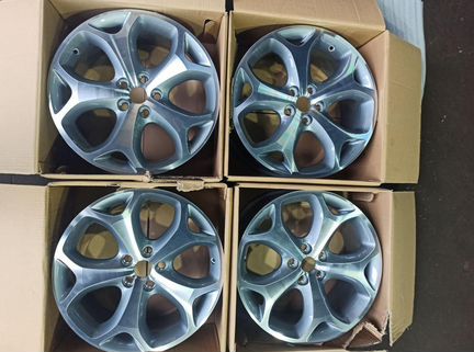 Диски новые оригинал R18 Y на Ford