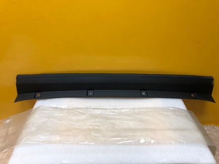 Накладка крышки багажника Range Rover Evoque 1