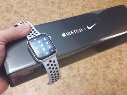Apple watch series 5 nike 44mm