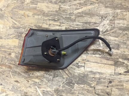 Фонарь внешний левый Lexus IS 05-08