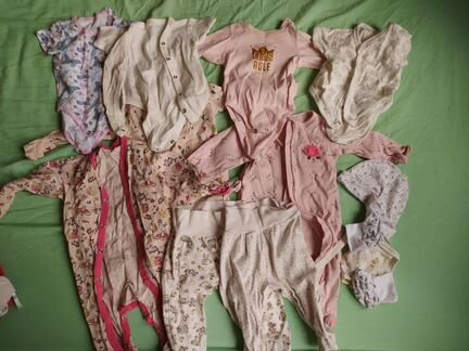 Одежда на 0-6мес более 70ти вещей