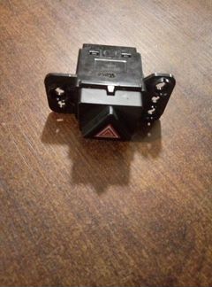 Кнопка аварийной сигнализации Hyundai Creta GS