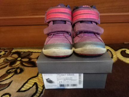 Осенние ботинки Ecco р. 21