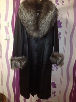 Кожаный женский плащ