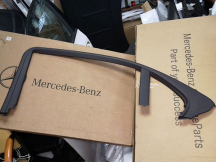 Накладка задней двери внутренняя Mercedes 222
