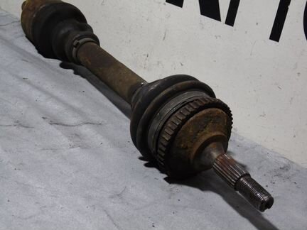 Полуось в сборе передняя левая АКПП Пежо 206