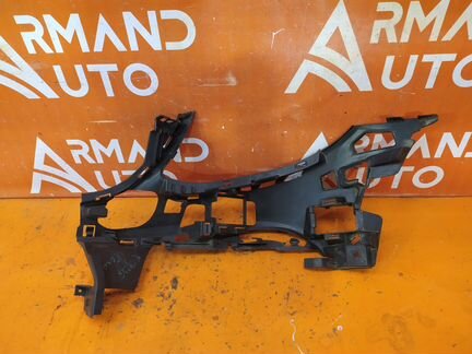 Кронштейн бампера передний правый Mercedes E-Class