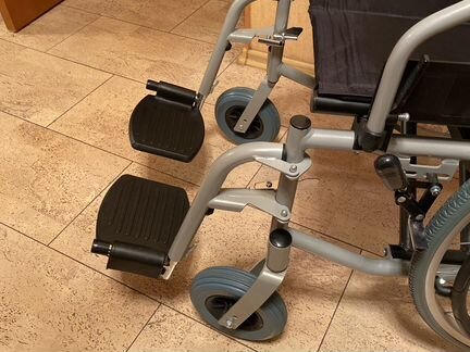 Кресло-коляска инвалидная Titan Deutschland GmbH