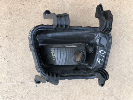 Kia Rio туманка правая оригинал 92208-4Y000