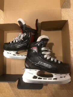 Детские хоккейные коньки bauer
