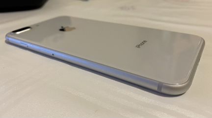iPhone 8 plus 64gb белый