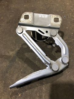 Петля капота правая Mercedes-Benz Ml-Class W164