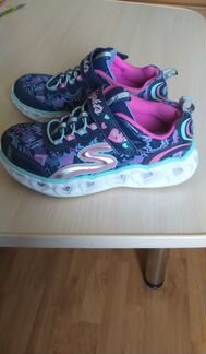 Кроссовки Skechers со светящейся подошвой