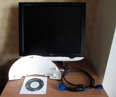 Монитор LG 17