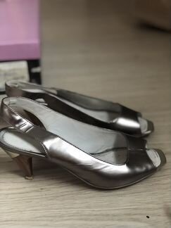 Туфли серебристые Geox