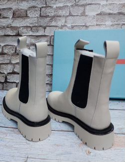 Зимние ботинки женские